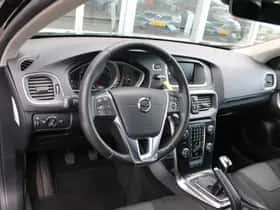 Volvo V40 (2017) thumbnail 11
