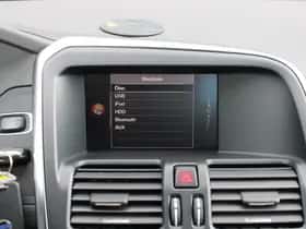 Volvo XC60 (2017) thumbnail 42