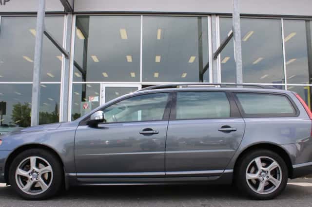 Volvo V70 (2009) thumbnail 2