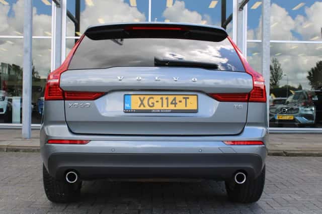Volvo XC60 (2019) thumbnail 5