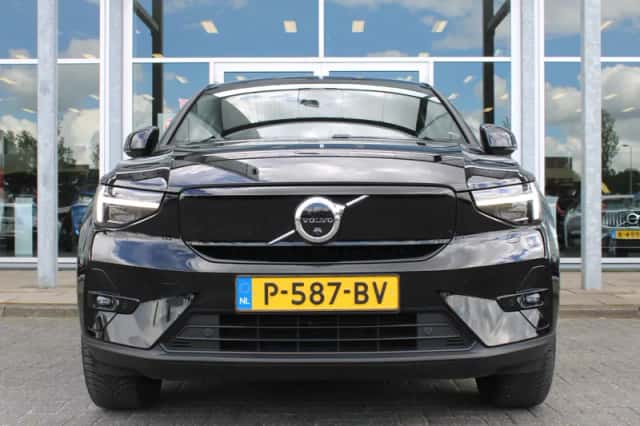 Volvo C40 (2022) thumbnail 4