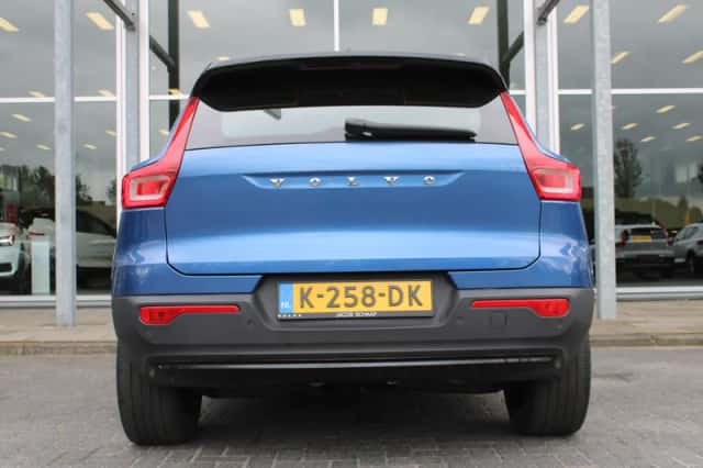Volvo XC40 (2020) thumbnail 5