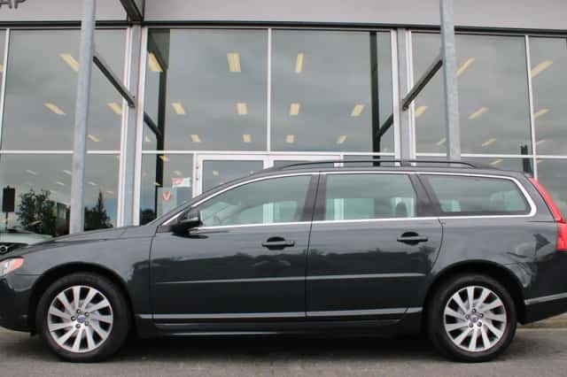 Volvo V70 (2012) thumbnail 2