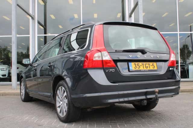 Volvo V70 (2012) thumbnail 3