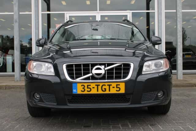 Volvo V70 (2012) thumbnail 4