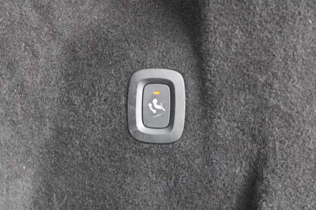 Volvo XC60 (2021) thumbnail 6