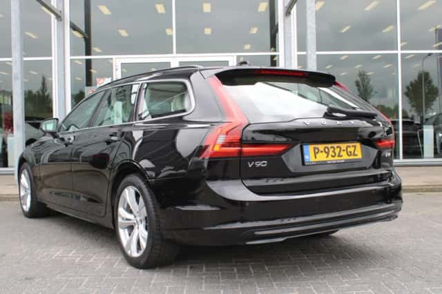 Volvo V90 (2022) thumbnail 3