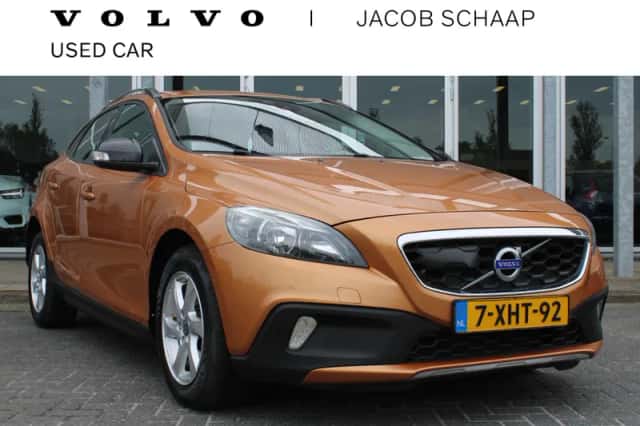 Volvo V40 (2014) thumbnail 1
