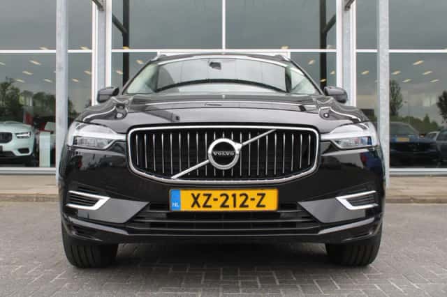 Volvo XC60 (2019) thumbnail 4