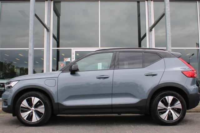 Volvo XC40 (2021) thumbnail 2