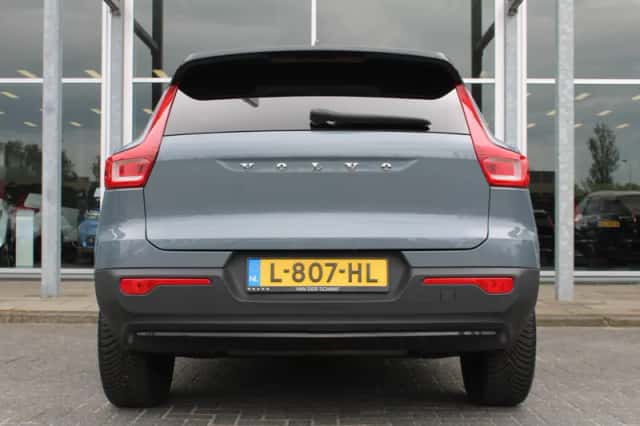 Volvo XC40 (2021) thumbnail 5