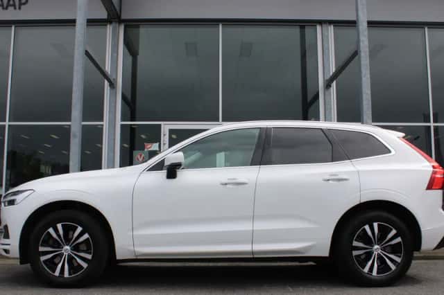 Volvo XC60 (2021) thumbnail 2