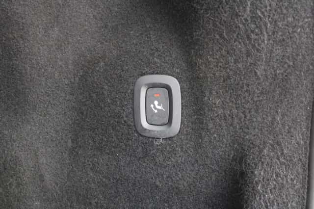 Volvo XC60 (2021) thumbnail 6