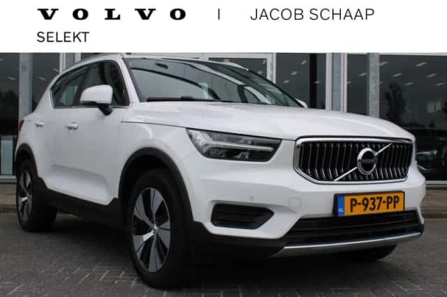 Volvo XC40 (2022) thumbnail 1