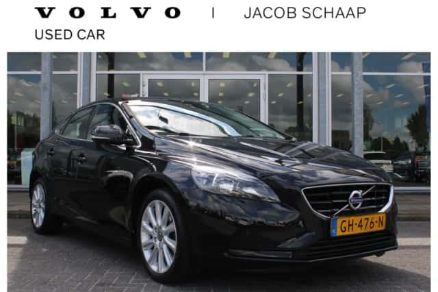 Volvo V40 (2015) thumbnail 1