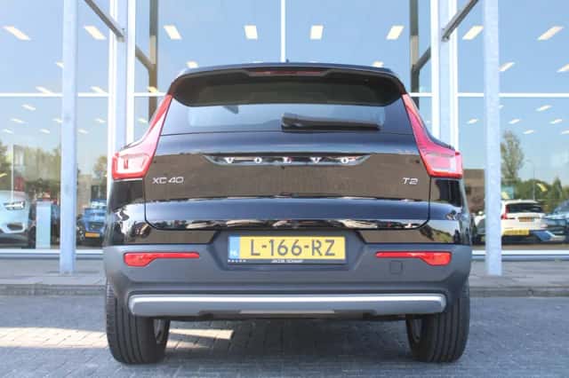 Volvo XC40 (2021) thumbnail 5