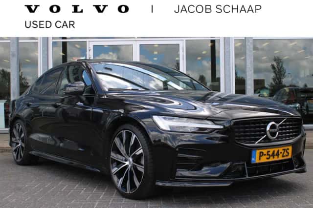 Volvo S60 (2023) thumbnail 1