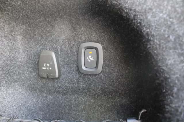 Volvo S60 (2023) thumbnail 6