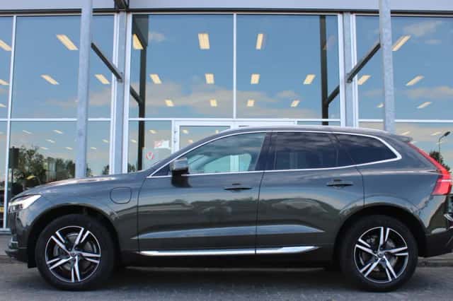 Volvo XC60 (2019) thumbnail 2
