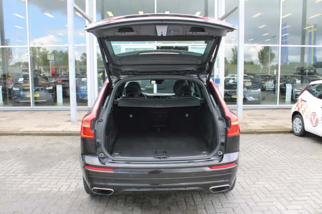 Volvo XC60 (2018) thumbnail 6
