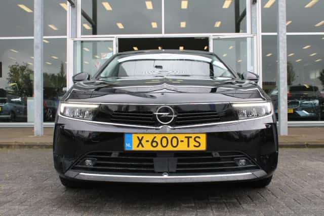 Opel Astra (2023) thumbnail 4