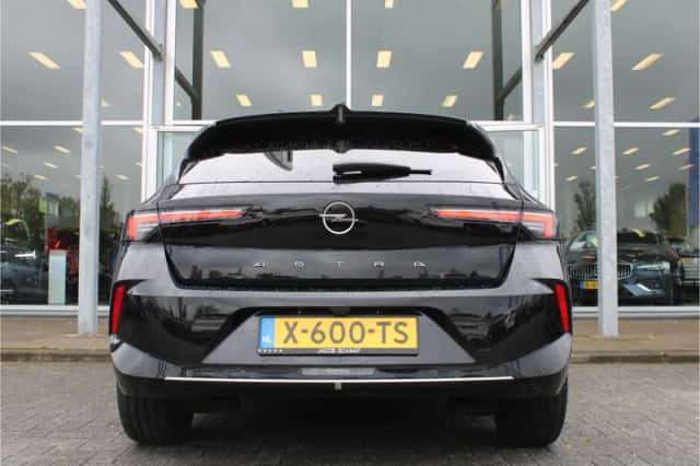 Opel Astra (2023) thumbnail 5