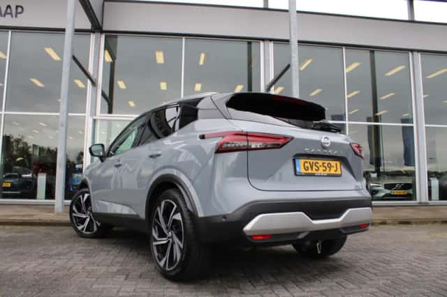 Nissan Qashqai (2022) thumbnail 3
