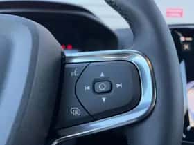 Volvo XC40 (2025) thumbnail 21