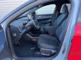 Volvo EX30 thumbnail 9