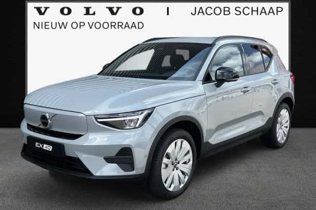 Volvo EX40 (2025) thumbnail 1