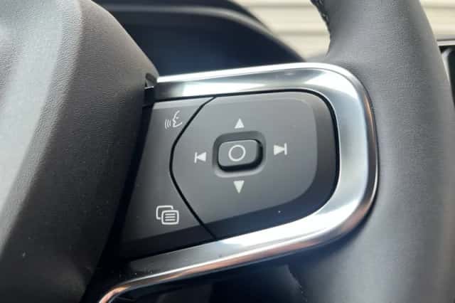 Volvo EX40 (2025) thumbnail 20