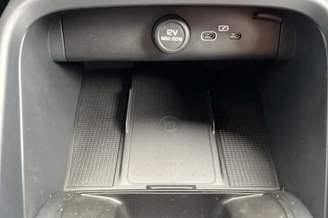Volvo EX40 (2025) thumbnail 23