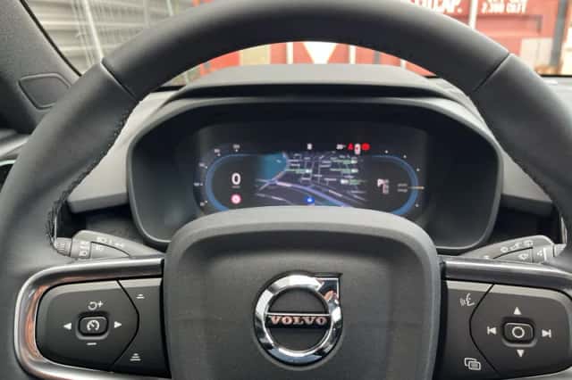 Volvo EX40 (2025) thumbnail 26