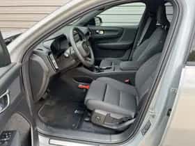 Volvo EX40 (2025) thumbnail 8