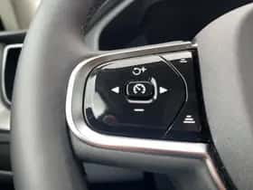 Volvo XC60 (2024) thumbnail 20