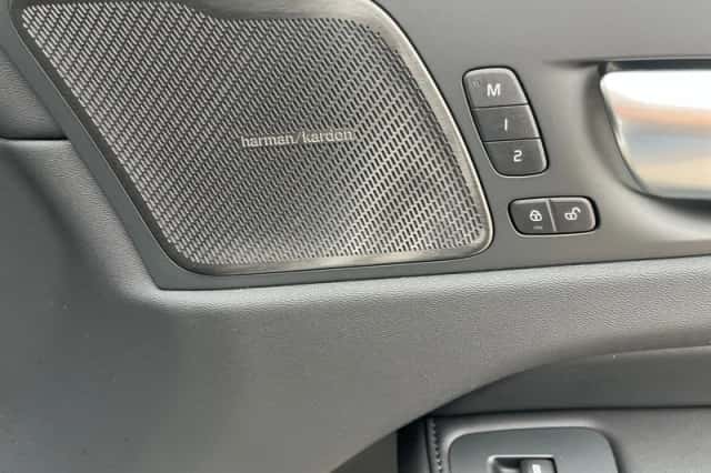 Volvo XC60 (2024) thumbnail 29