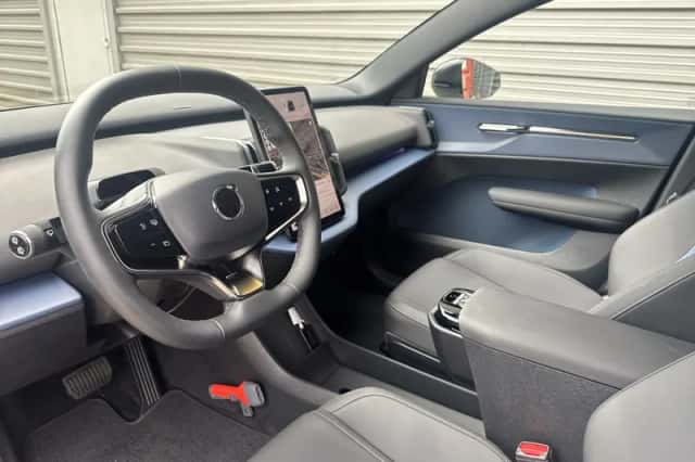 Volvo EX30 (2024) thumbnail 11
