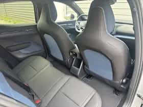 Volvo EX30 (2024) thumbnail 13