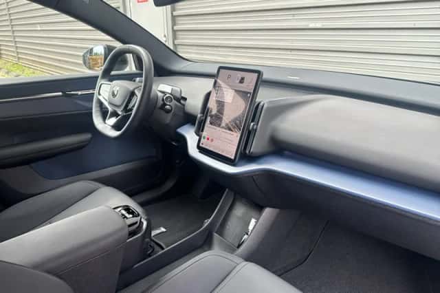Volvo EX30 (2024) thumbnail 17