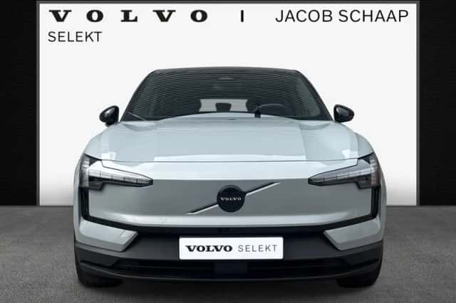 Volvo EX30 (2024) thumbnail 3