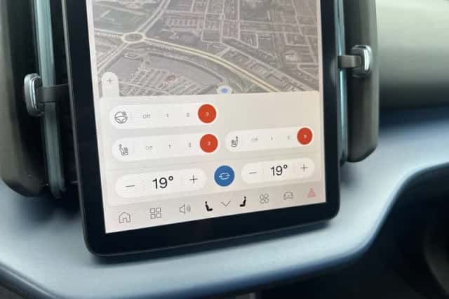 Volvo EX30 (2024) thumbnail 28