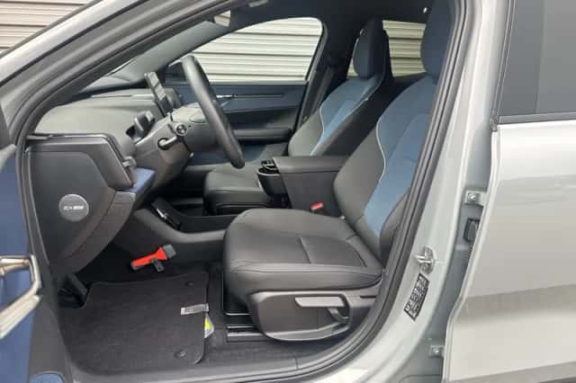 Volvo EX30 (2024) thumbnail 9