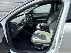 Volvo EX30 (0) thumbnail 8