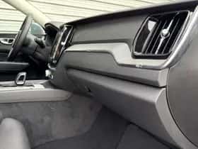 Volvo XC60 (2024) thumbnail 15