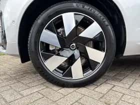 Volvo XC60 (2025) thumbnail 6