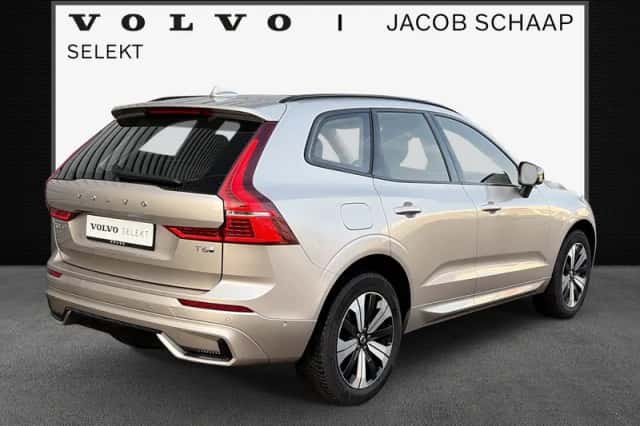 Volvo XC60 (2025) thumbnail 2