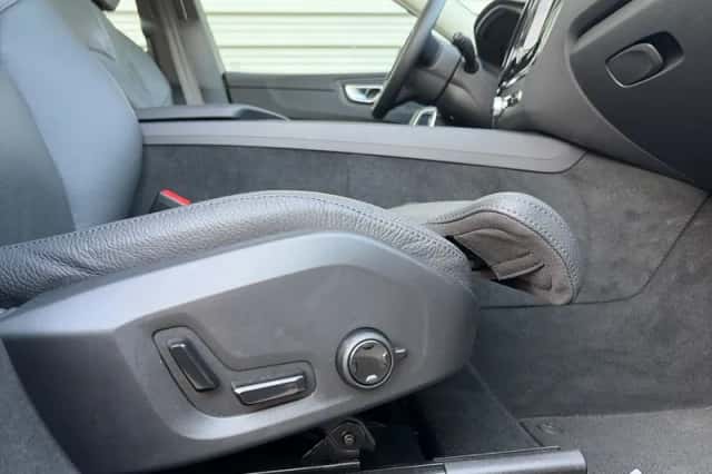 Volvo XC60 (2025) thumbnail 25