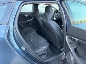 Volvo V40 thumbnail 13