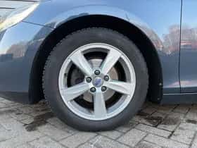 Volvo V40 thumbnail 6
