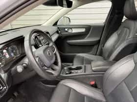 Volvo XC40 (2020) thumbnail 10